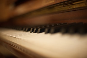 Piano_bokeh_by_NickKoutoulas